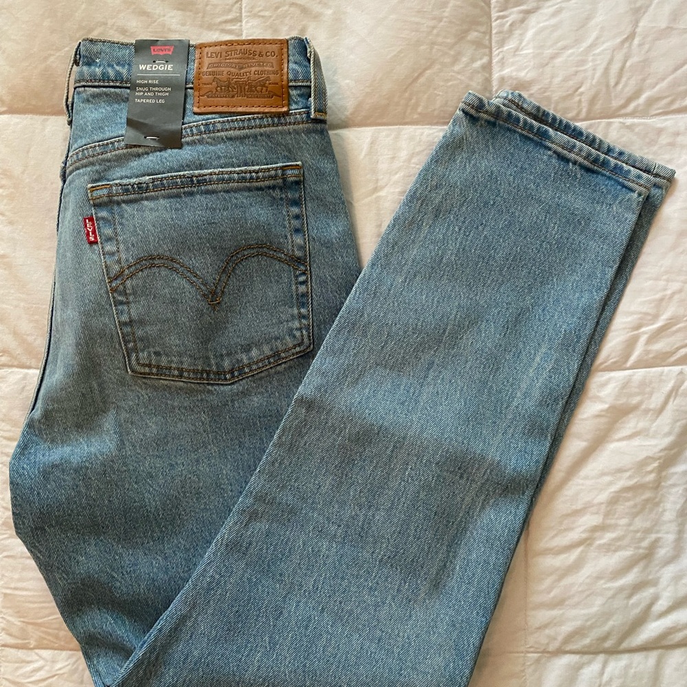 Levi wedgie high rise